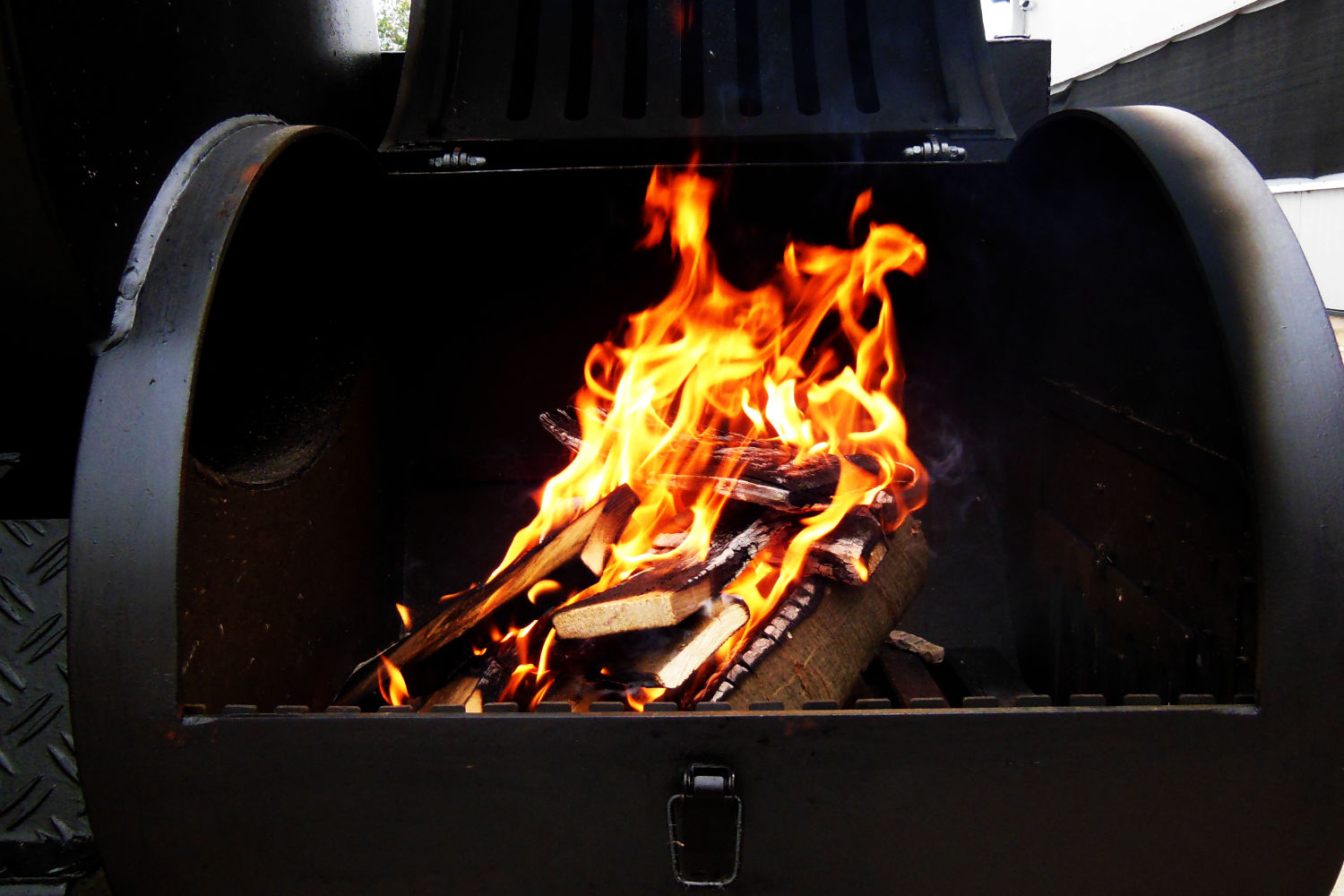 Smoker Catering - BBQ Smoker Catering - Smoker Partyservice