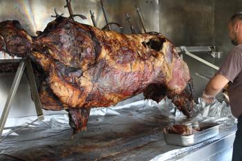 fertig gegrillter Ochse