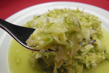 Krautsalat mit feiner Kümmelnote