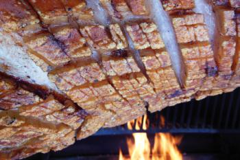 Gegrilltes Spanferkel